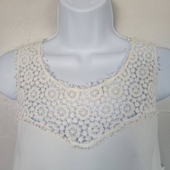 Monteau Medium White Chiffon Tank Top Racerback Lace Neck Back Pom Pom Trim - Picture 2 of 7